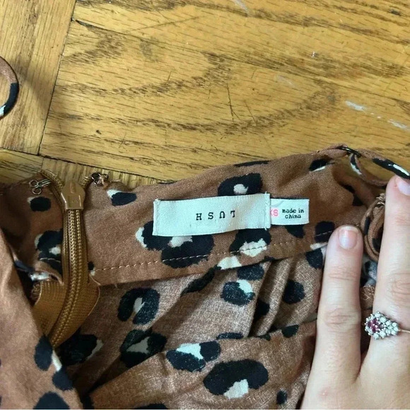 LUSH cheetah asymmetrical midi dress - Picture 3 of 4